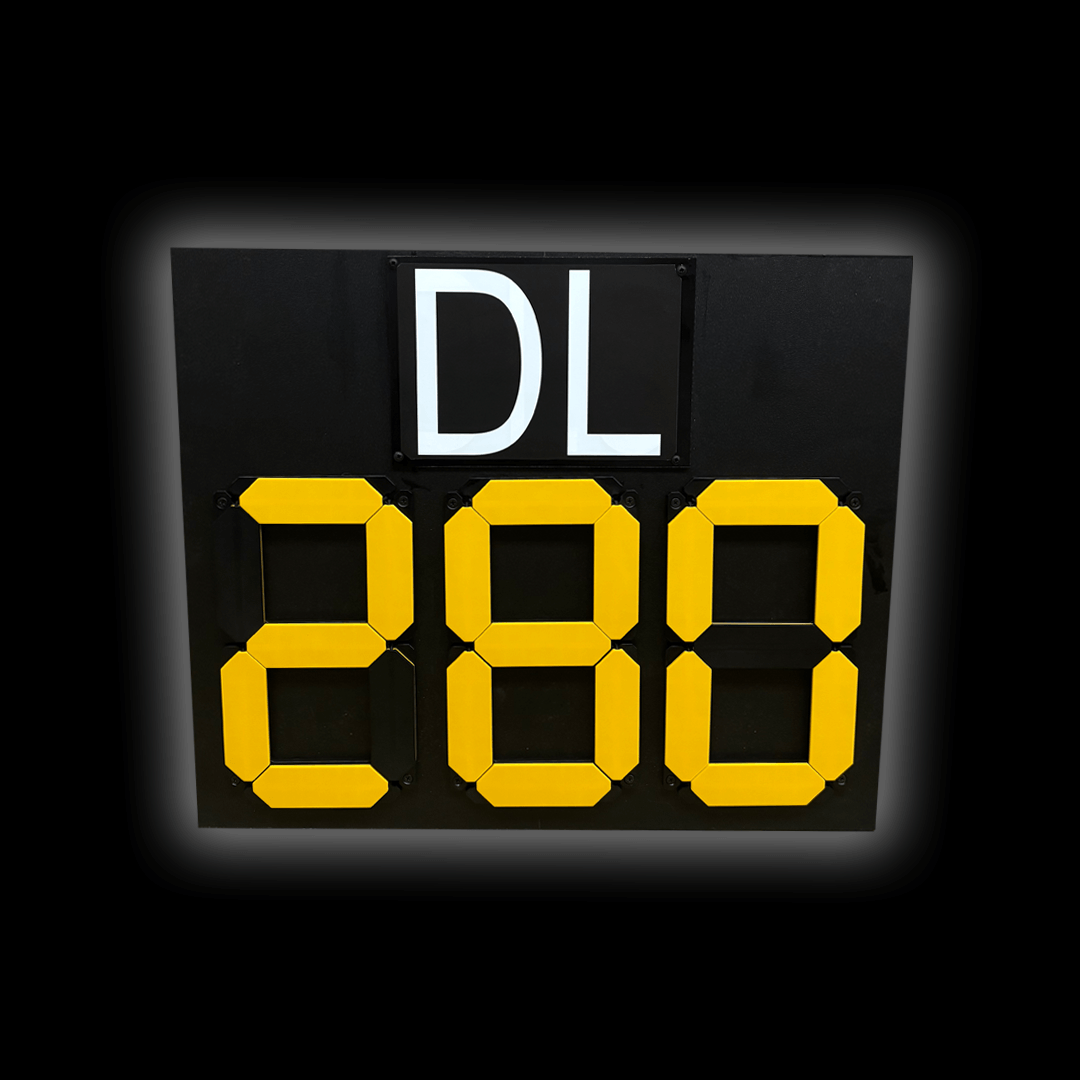 Manual DLS Board displaying the DL score with yellow digits on black background.